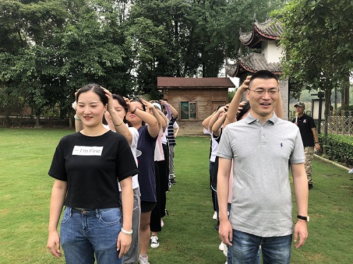 热身项目，消除彼此间的距离感